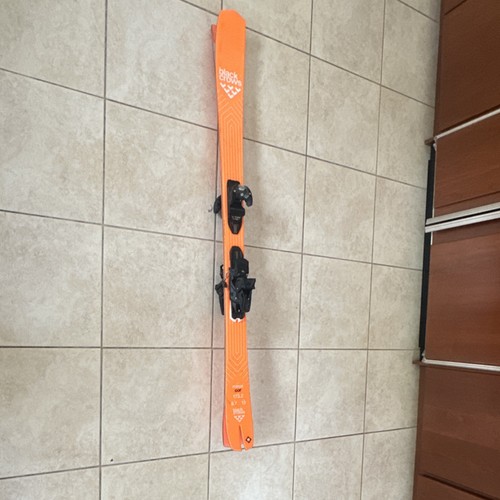 Sci black crows mirus - mirus, cor