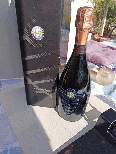 New bottiglia alfa romeo - new,