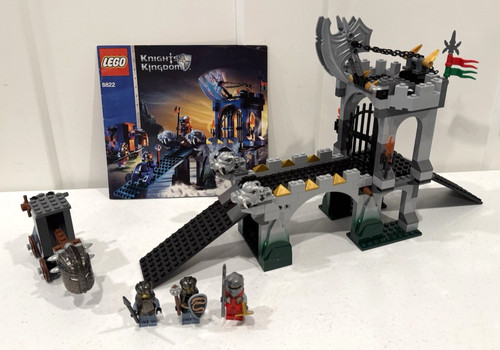 Lego castle 8822 gargoyle - castle,