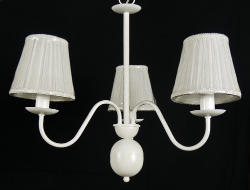 Lampadario paralumi bianco