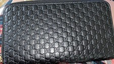 NEW Gucci Embossed Leather Zip