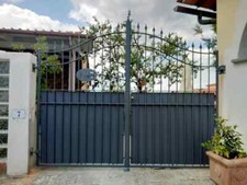 CANCELLO PEDONALE Ferro Battuto . Cod . 073 .