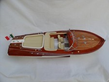 Riva Aquarama Lamborghini Special 26" modello barca qualità crema L70