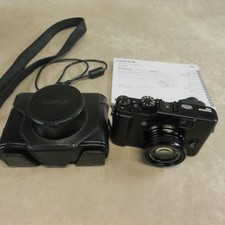 Fotocamera digitale compatta