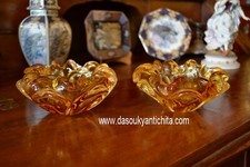 Coppia di svuotatasche a fiore