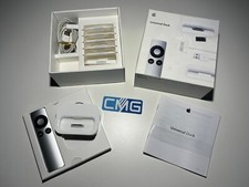 Apple Universal Dock iPhone iPod Classic Touch Nano MC746ZA/A ottime condizioni