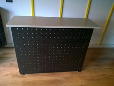 mobili e attrezzature per negozio usati