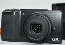 [OTTIMO COME NUOVO] RICOH GR