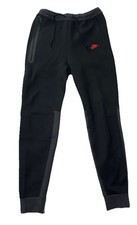 Nike Tech Fleece Nero/Crimson