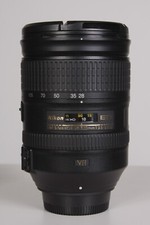 NIKON AFS 28-300 mm F:3,5-5,6