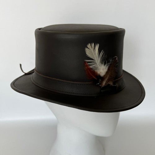 Cappello superiore pelle piuma