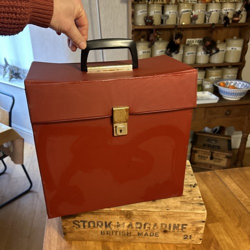 Vintage dark red - red, vinyl