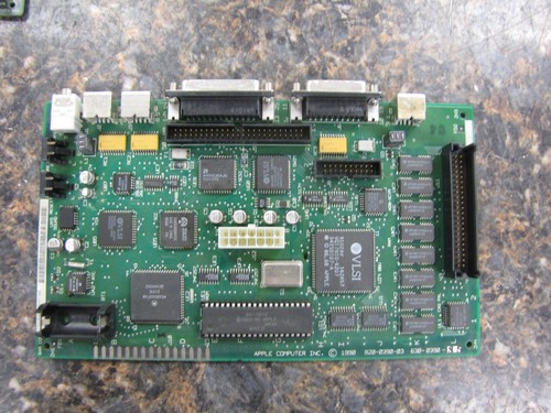 Macintosh classic logic board - classic,
