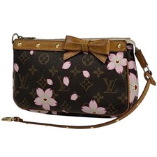 Louis Vuitton Pochette