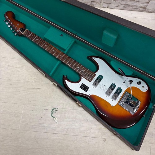 Chitarra elettrica bizzarra