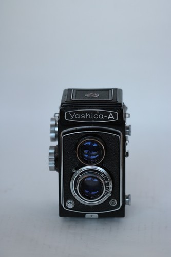 Yashica 120 roll film - yashica, a