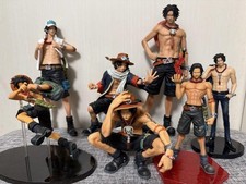 One Piece Ace Figure Set di 7