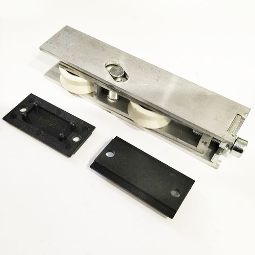 Adjustable trolley with - trolley,