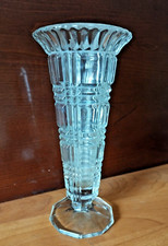 Vaso portafiori sfaccettato vintage in cristallo cesellato bianco