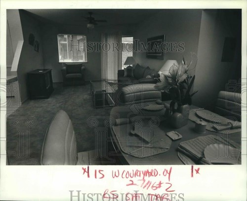 1986 press photo interior - press,