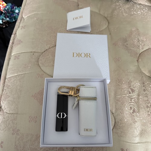 Dior porta