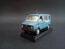 OM Iveco Mini Bus Polizia Old Cars Made in Italy 1/43 