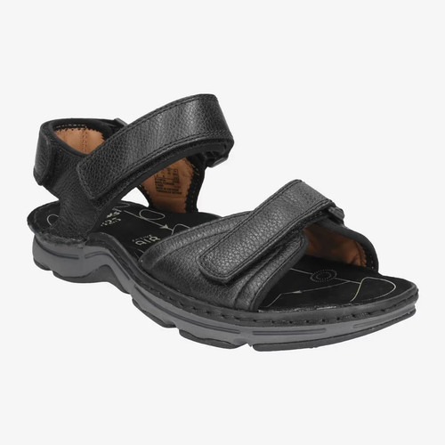 Clarks atl part - £90, sandalo