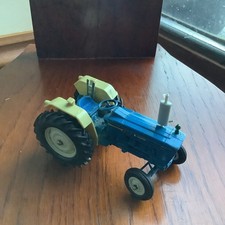 Trattore Britains ltd Ford