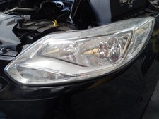 FRONT LEFT HEADLIGHT / 2555544