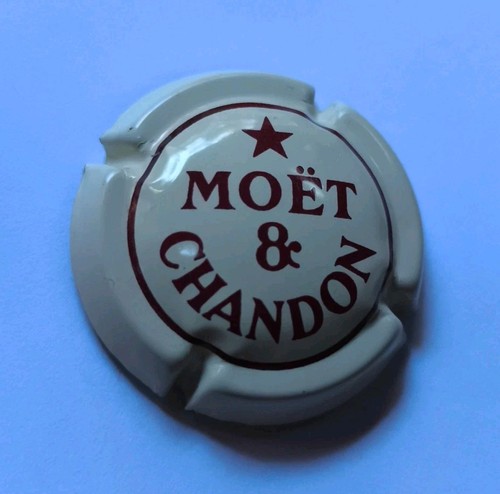 Moet chandon borchia - moet,