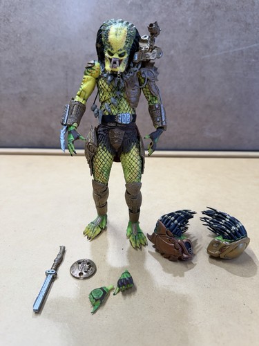 Neca predator ultimate - 2,