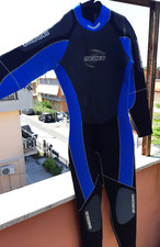 Muta da sub Omersub 5mm completa di accessori (cappucci, calzari, guanti e pesi)
