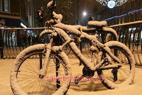 Photo reading icicle - , bicycle