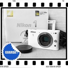 NIKON 1 J2 - CORPO COMPATTO, OTTICA INTERCAMBIABILE E SOLI 18 SCATTI