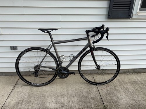 Lynskey titanium road - titanium, bike