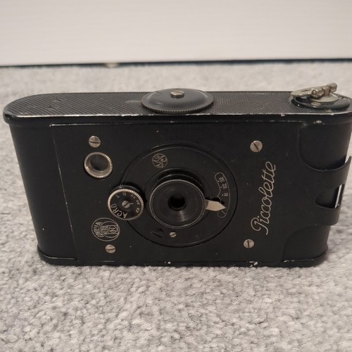 Antica macchina fotografica