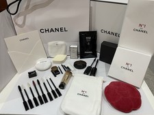 Chanel Scatola Con Accessori