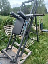 Heavy duty calf machine. Plate