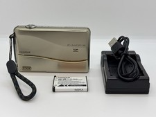 [Ecc] FUJIFILM FINEPIX Z800EXR