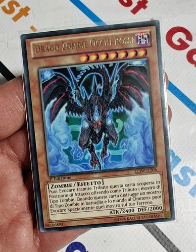 Drago zombie occhi rossi - occhi,