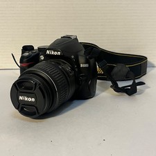 Nikon D3000 10.2MP 18-55mm