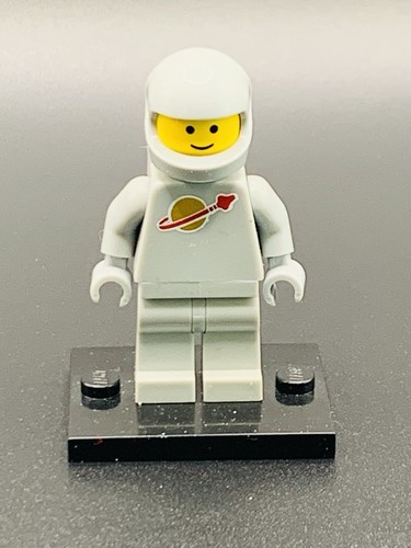 Lego minifigure space classic - lego,