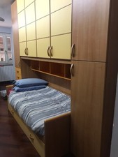 Armadio 7 ante, cassettiera, letto e letto estraibile, libreria orizzontale