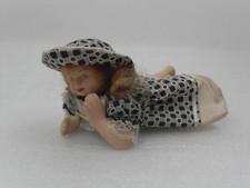 Bambola in ceramica porcellana