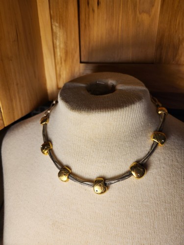 Divertente collana vintage