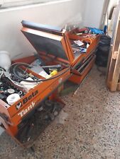 carrelli porta attrezzi