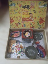 Set cucina giocattolo in latta