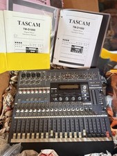 Mixer digitale TASCAM TM-D1000