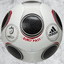 Adidas Europass Calcio | UEFA
