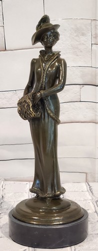 Patoue scultura lady bronzo - in,